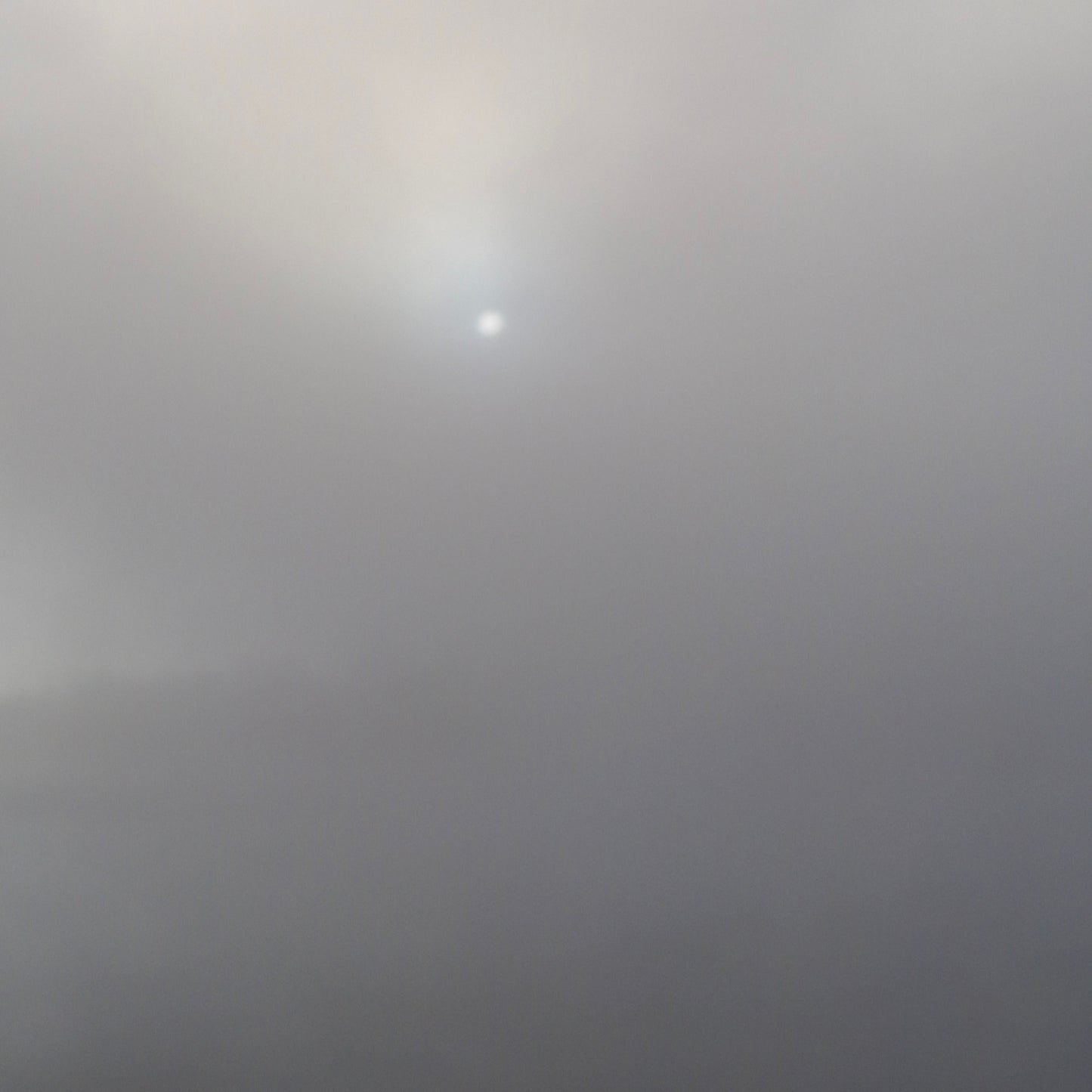 2024-10-25 08:32 (View of Lake of Nations)