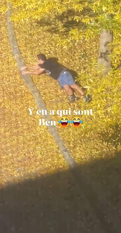 Ciel Bleu Et Nuages Blancs Du 7 Octobre 2021 15H09 (Vue 0) Rivière Magog À Sherbrooke. Pont